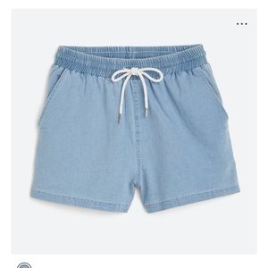 Kaileigh
Taylin Extra High Rise Chambray Short